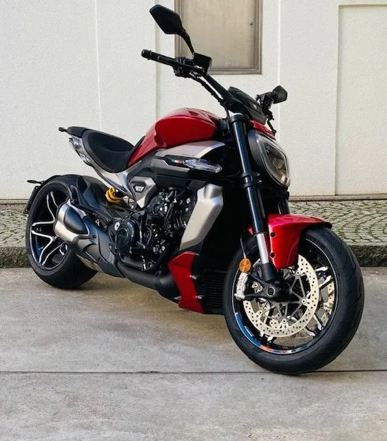 Ducati XDiavel V4