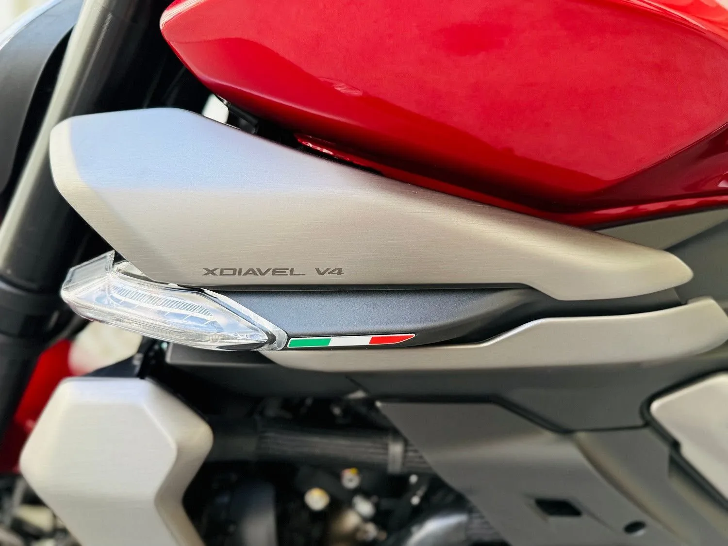 Ducati XDiavel V4