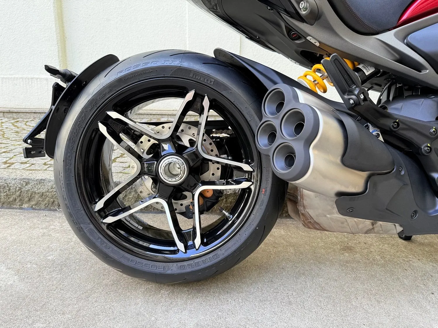 Ducati XDiavel V4