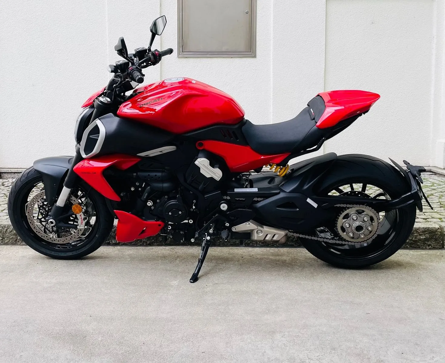 Ducati Diavel V4