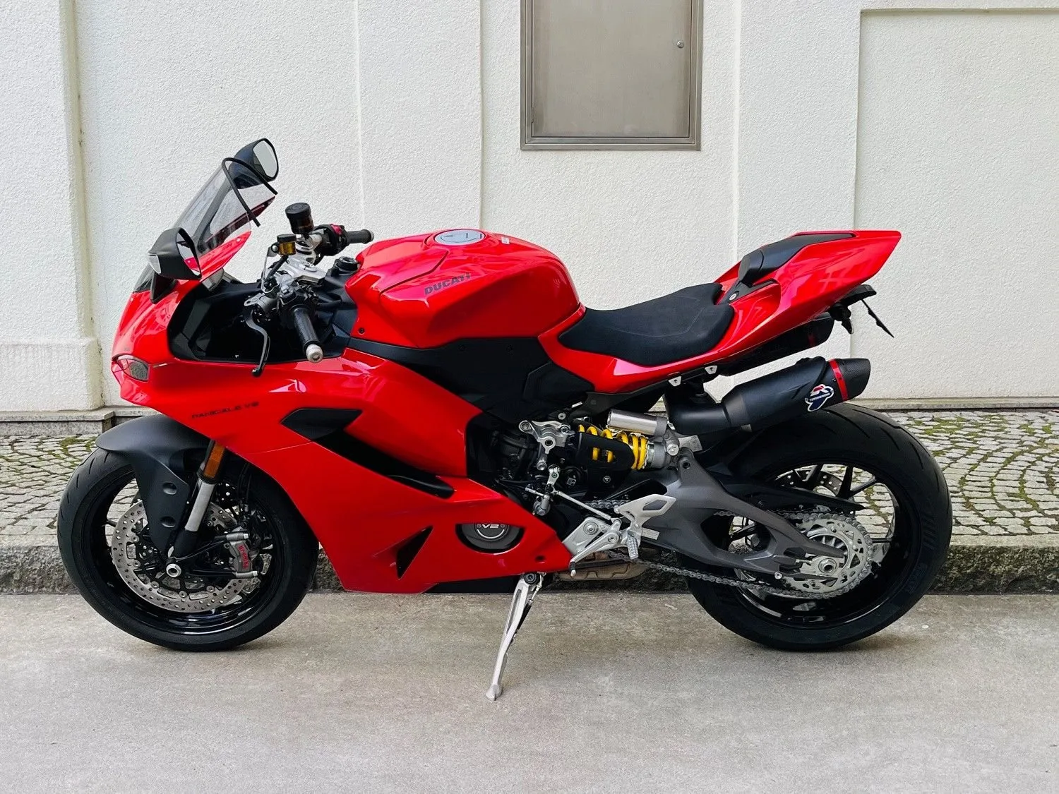 Ducati Panigale V2