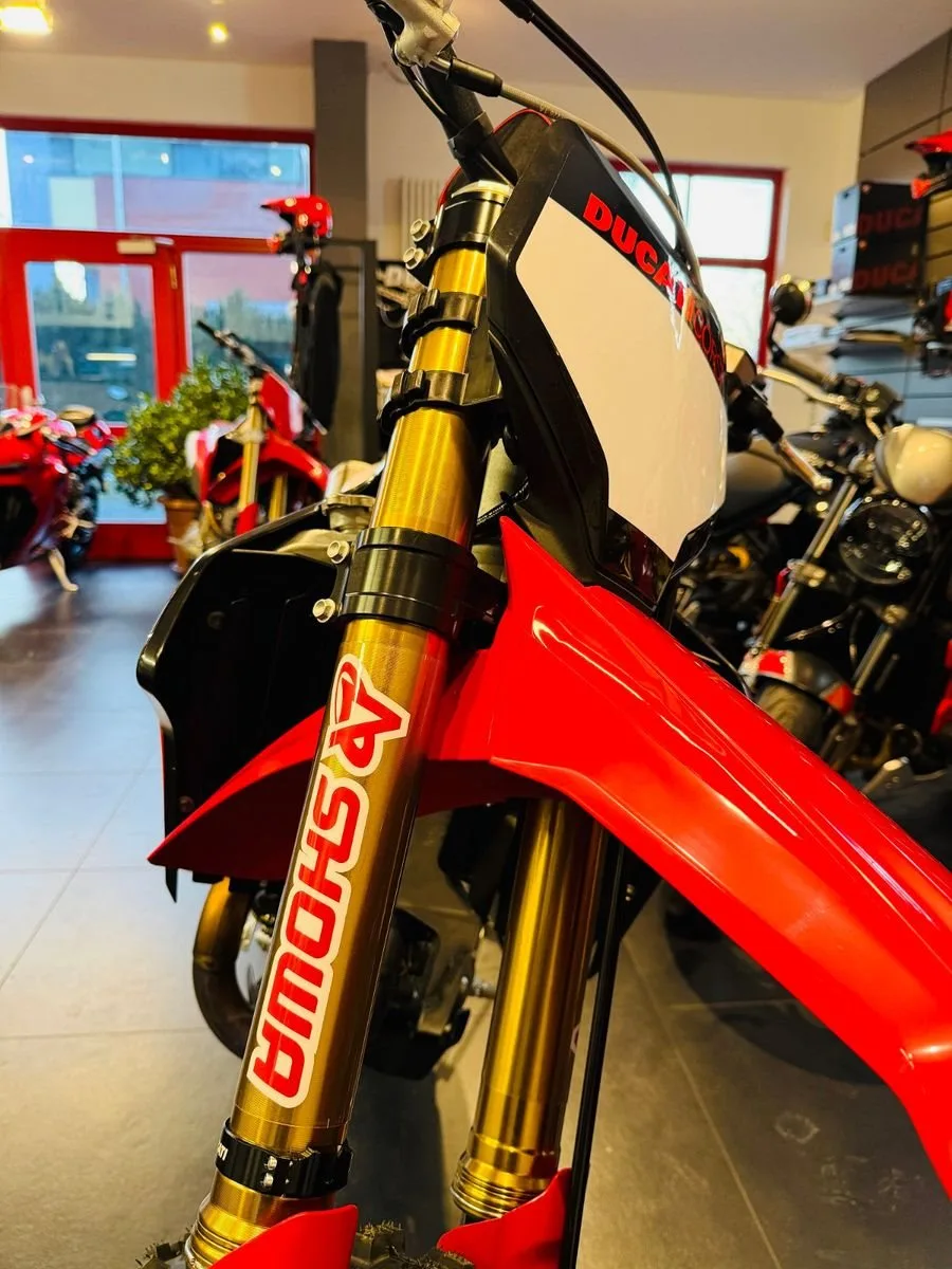 Ducati Desmo450 MX Factory