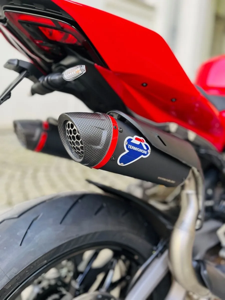 Ducati Panigale V2