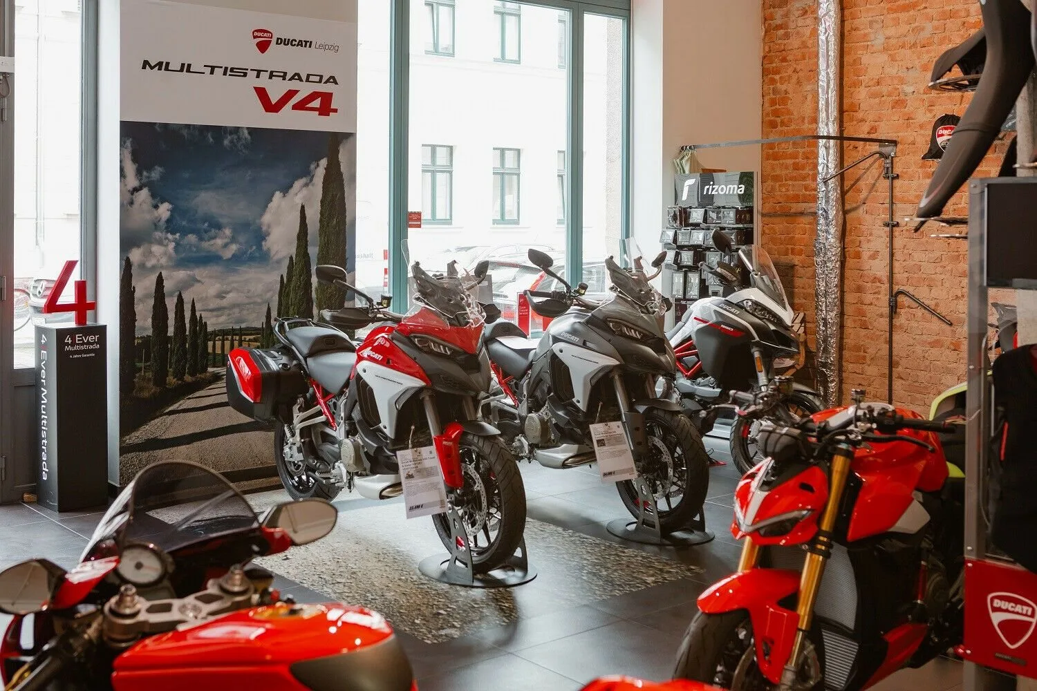 Ducati Panigale V2