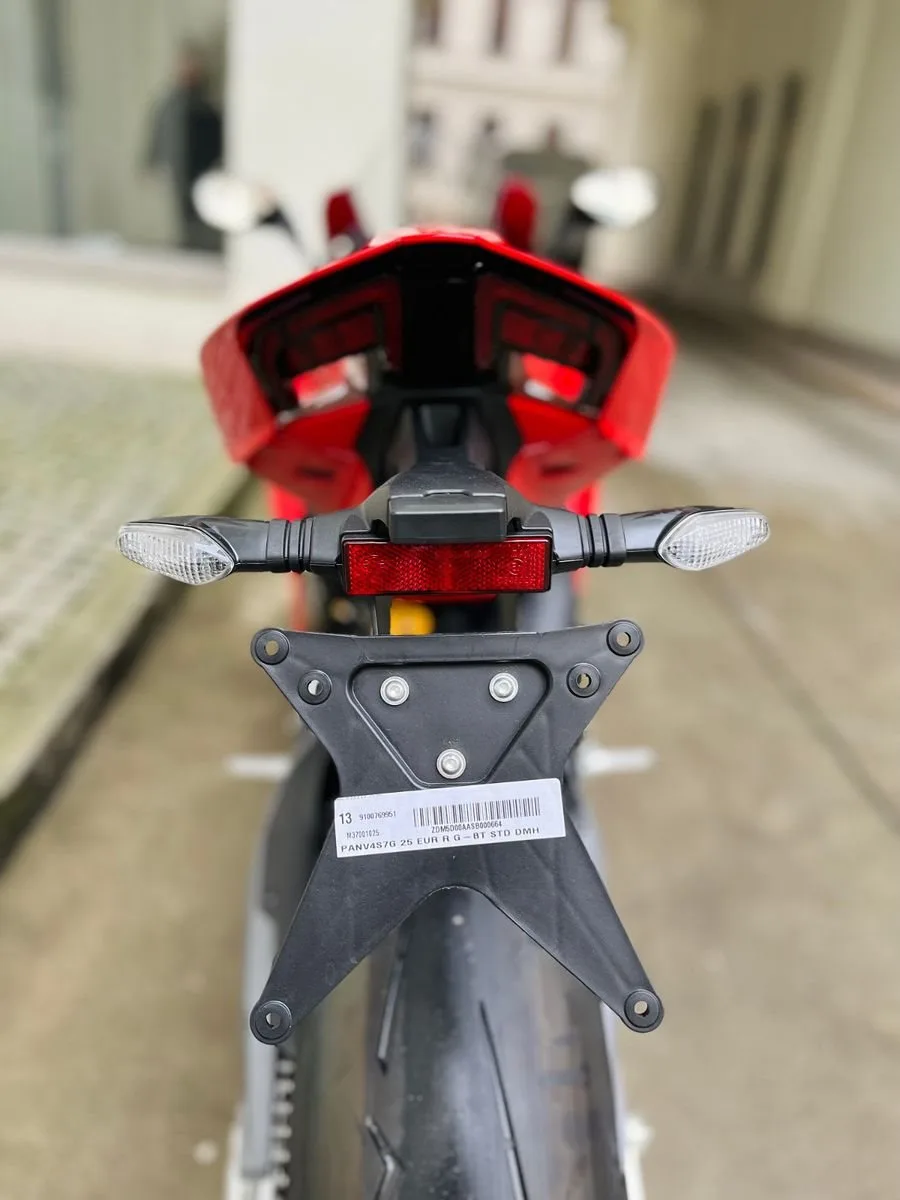 Ducati Panigale V4 S
