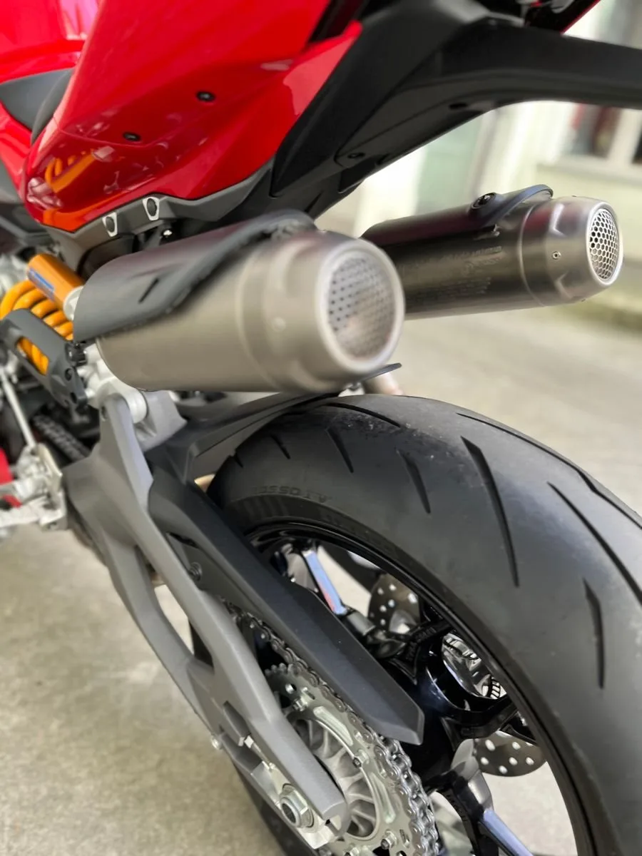Ducati Panigale V2 S