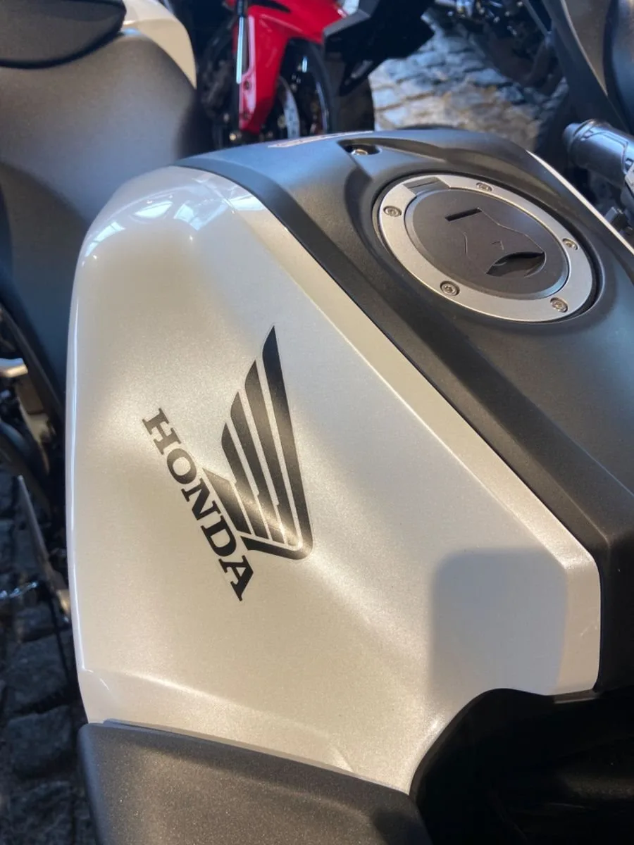 Honda CB125R