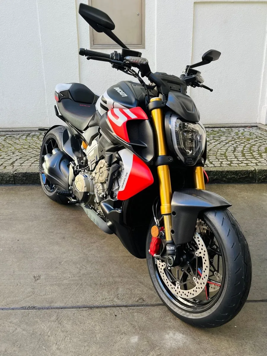 Ducati Diavel V4 RS