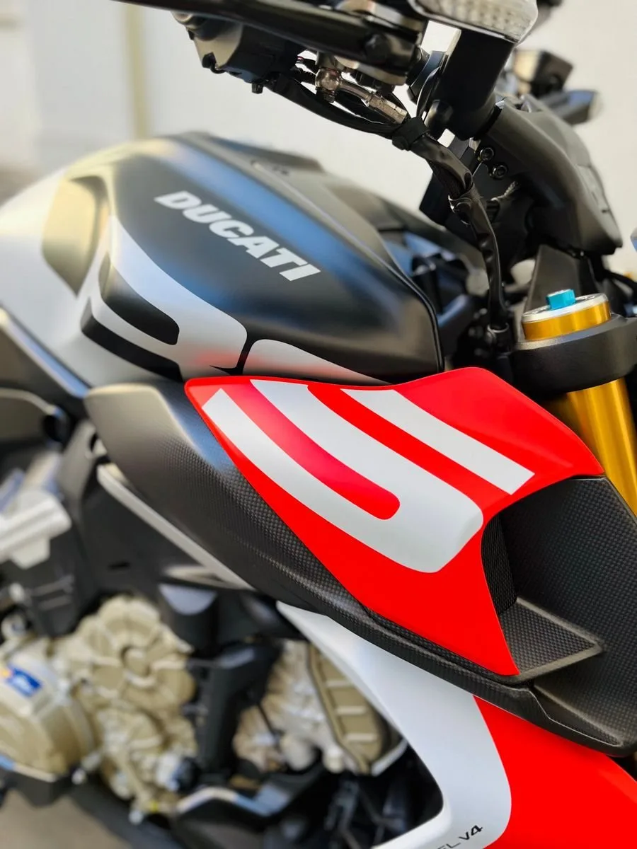 Ducati Diavel V4 RS