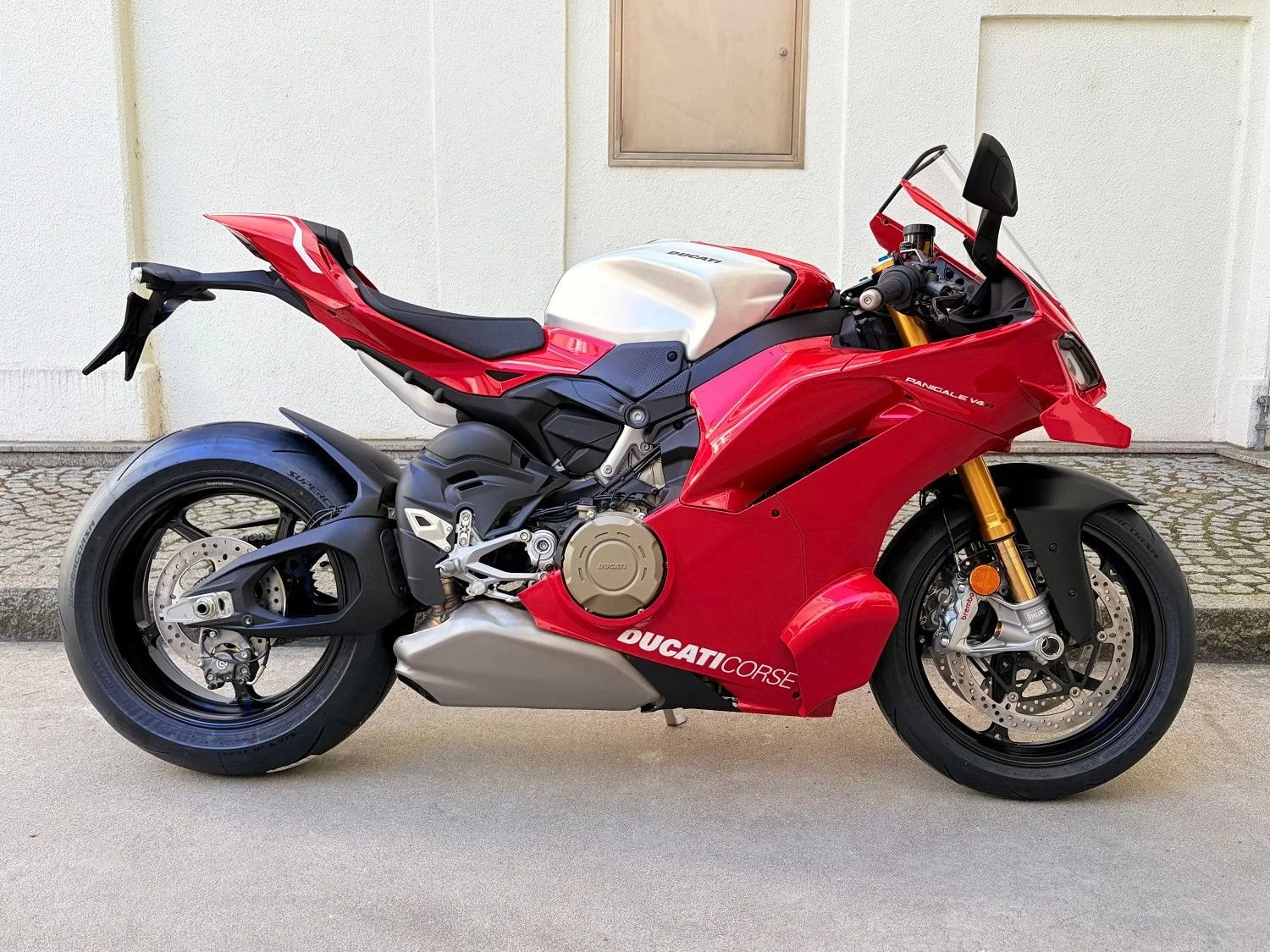 Ducati Panigale V4 R
