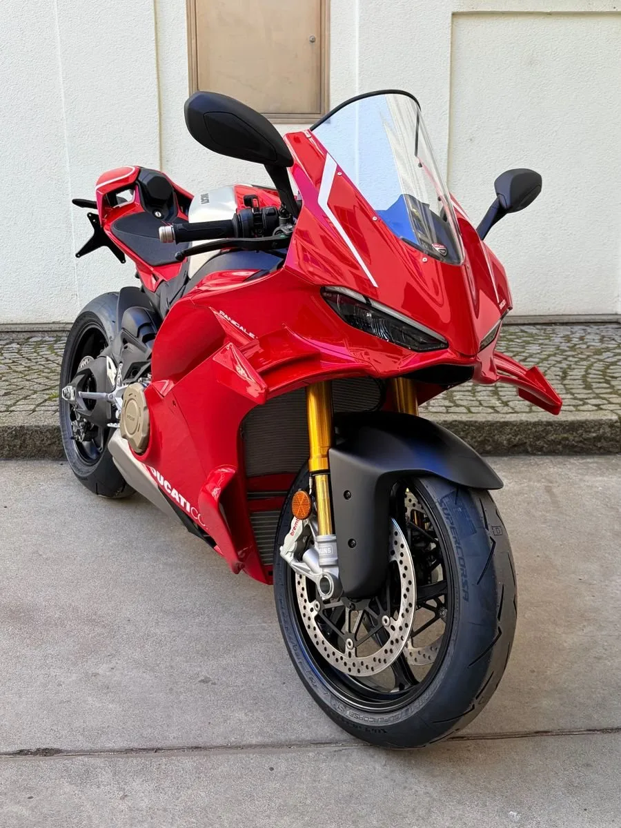 Ducati Panigale V4 R