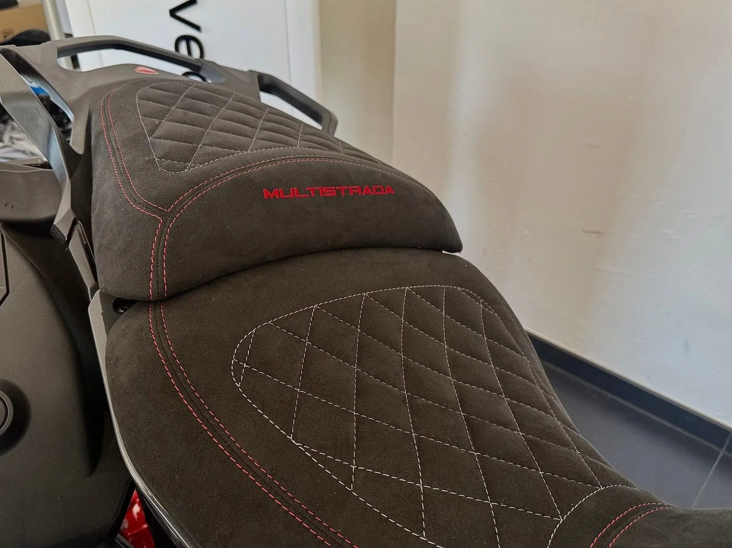 Ducati Multistrada V2 S Travel