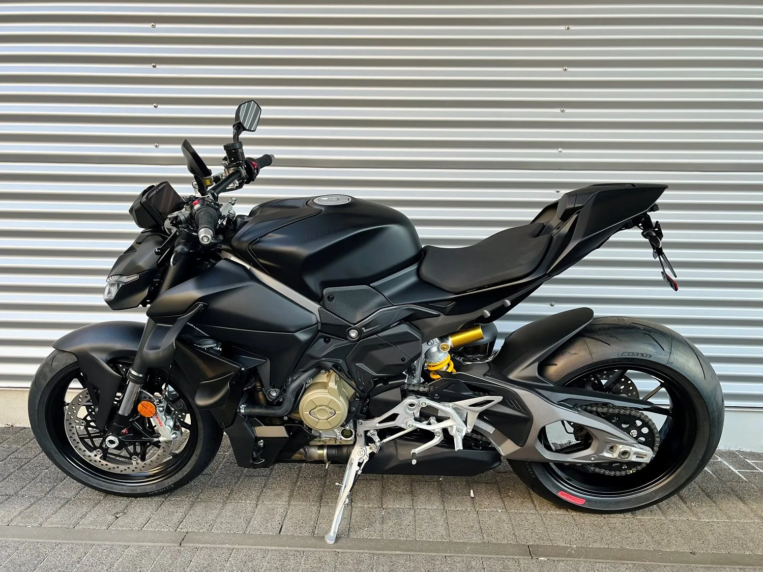 Ducati Streetfighter V4 Ultra Black Edition