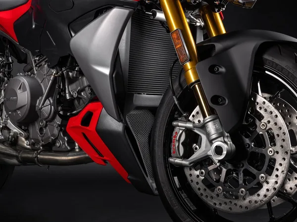 Ducati Streetfighter V2 S 35 kW