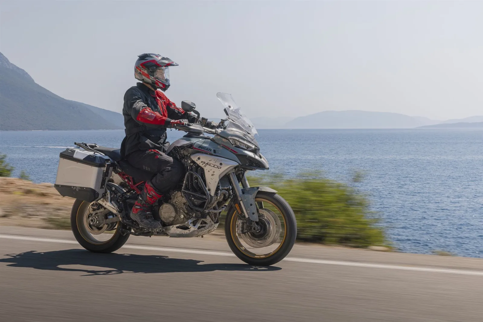 Ducati Multistrada V4 Rally Travel Adventure