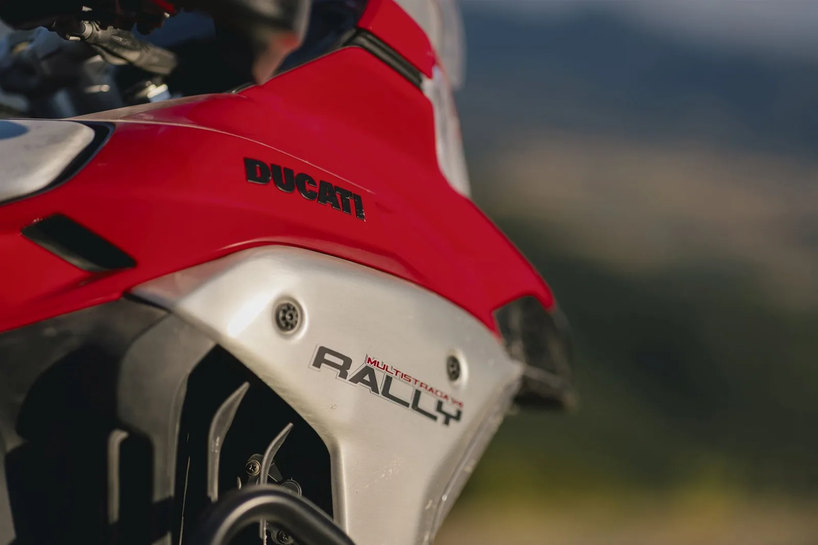 Ducati Multistrada V4 Rally Travel Adventure