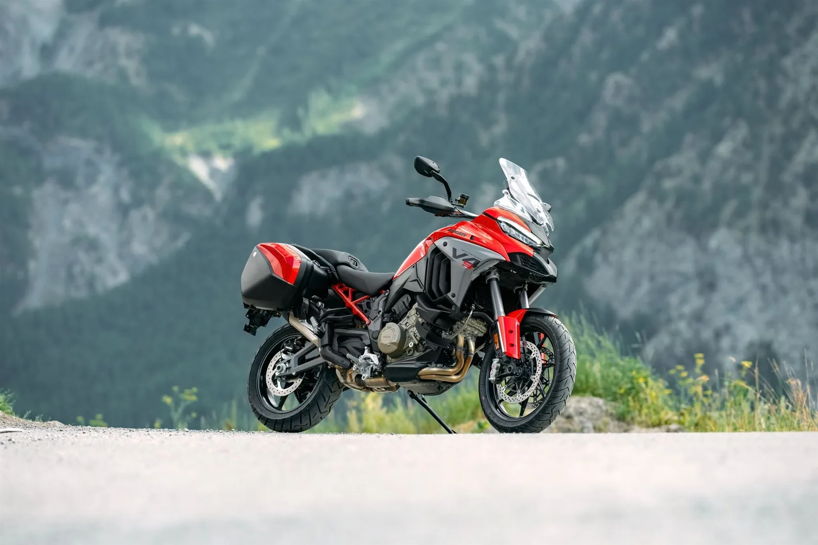 Ducati Multistrada V4 S Travel & Radar