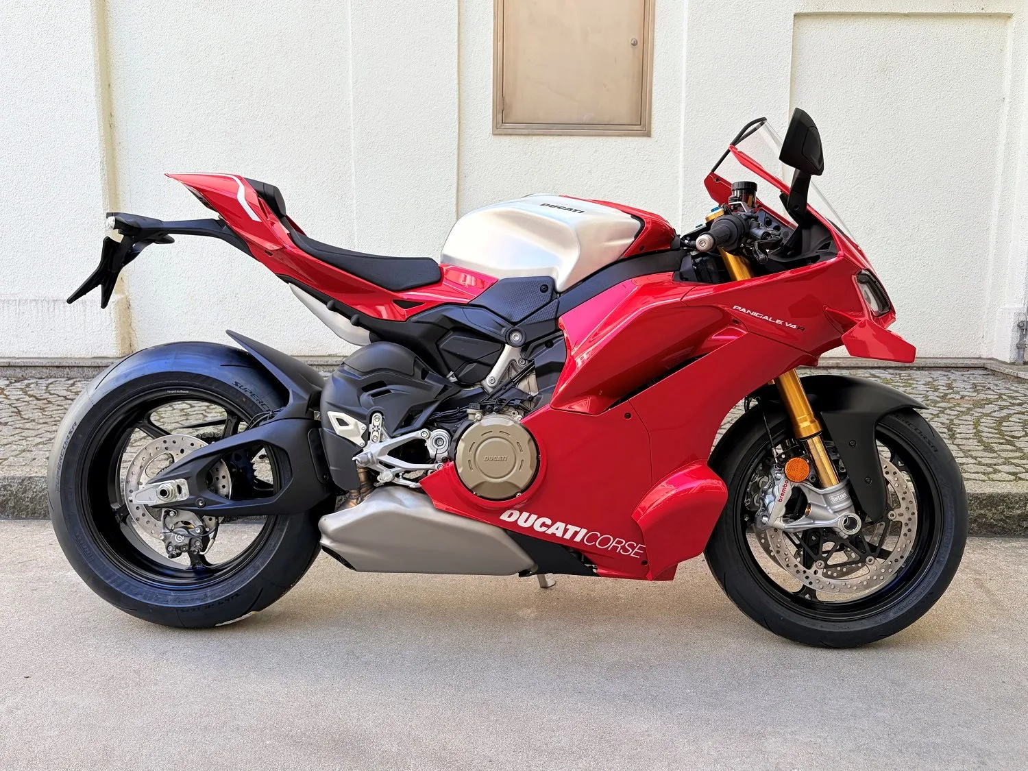 Ducati Panigale V4 R