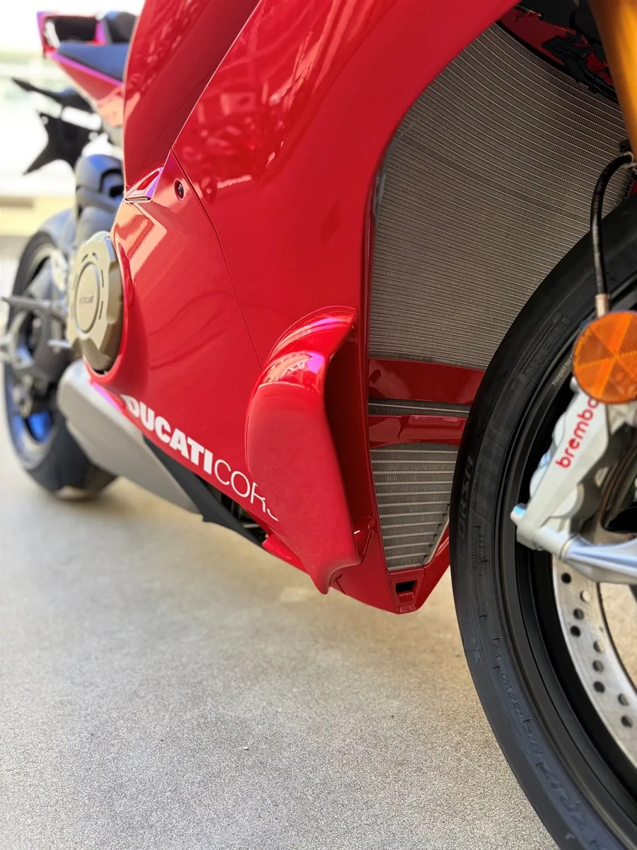 Ducati Panigale V4 R