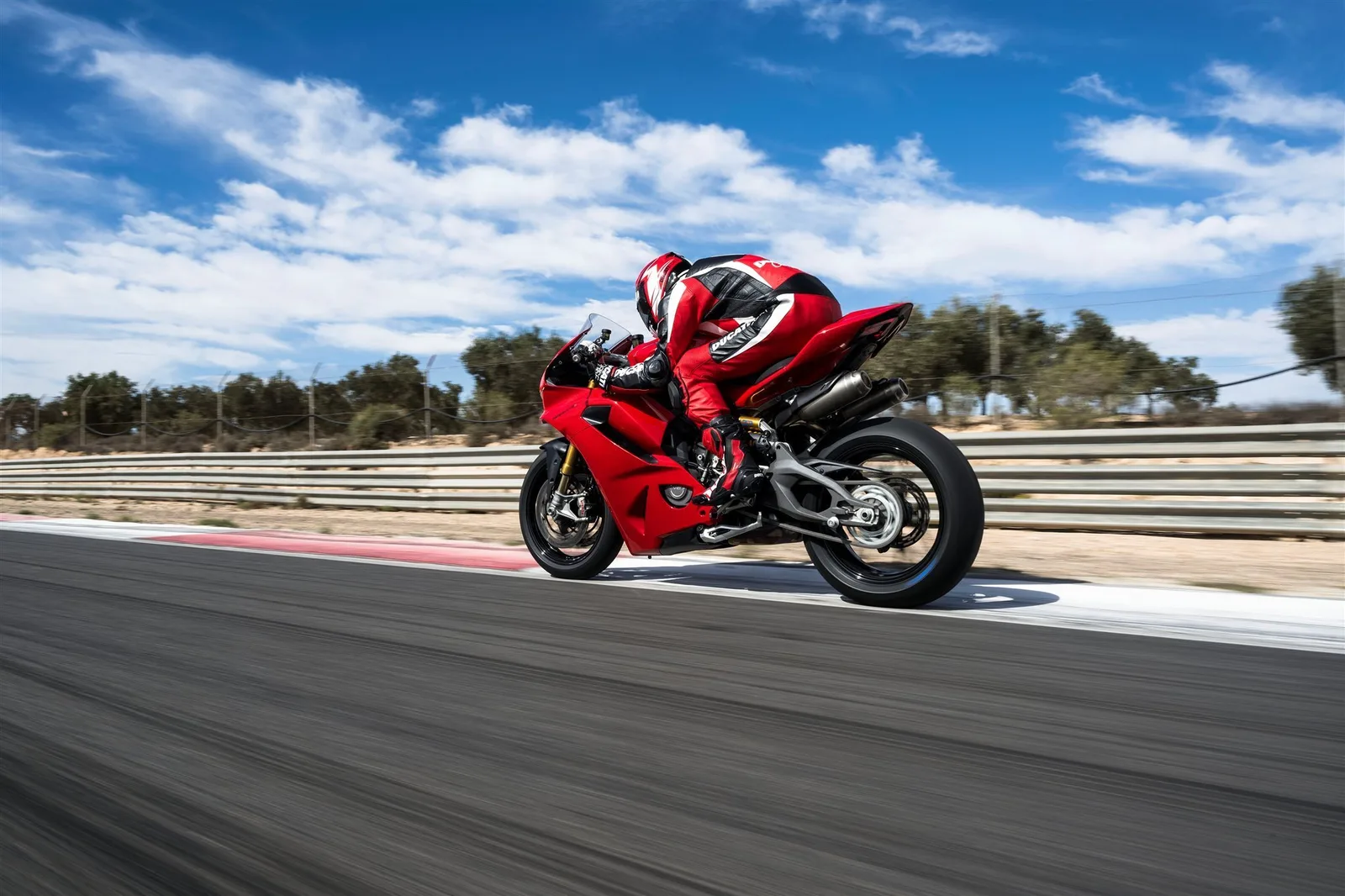 Ducati Panigale V2 S