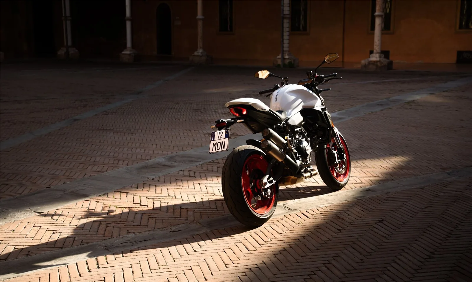 Ducati Monster +
