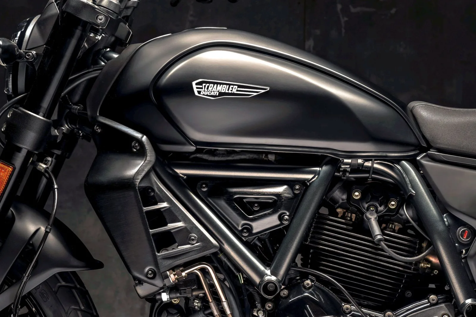 Ducati Scrambler Icon Dark