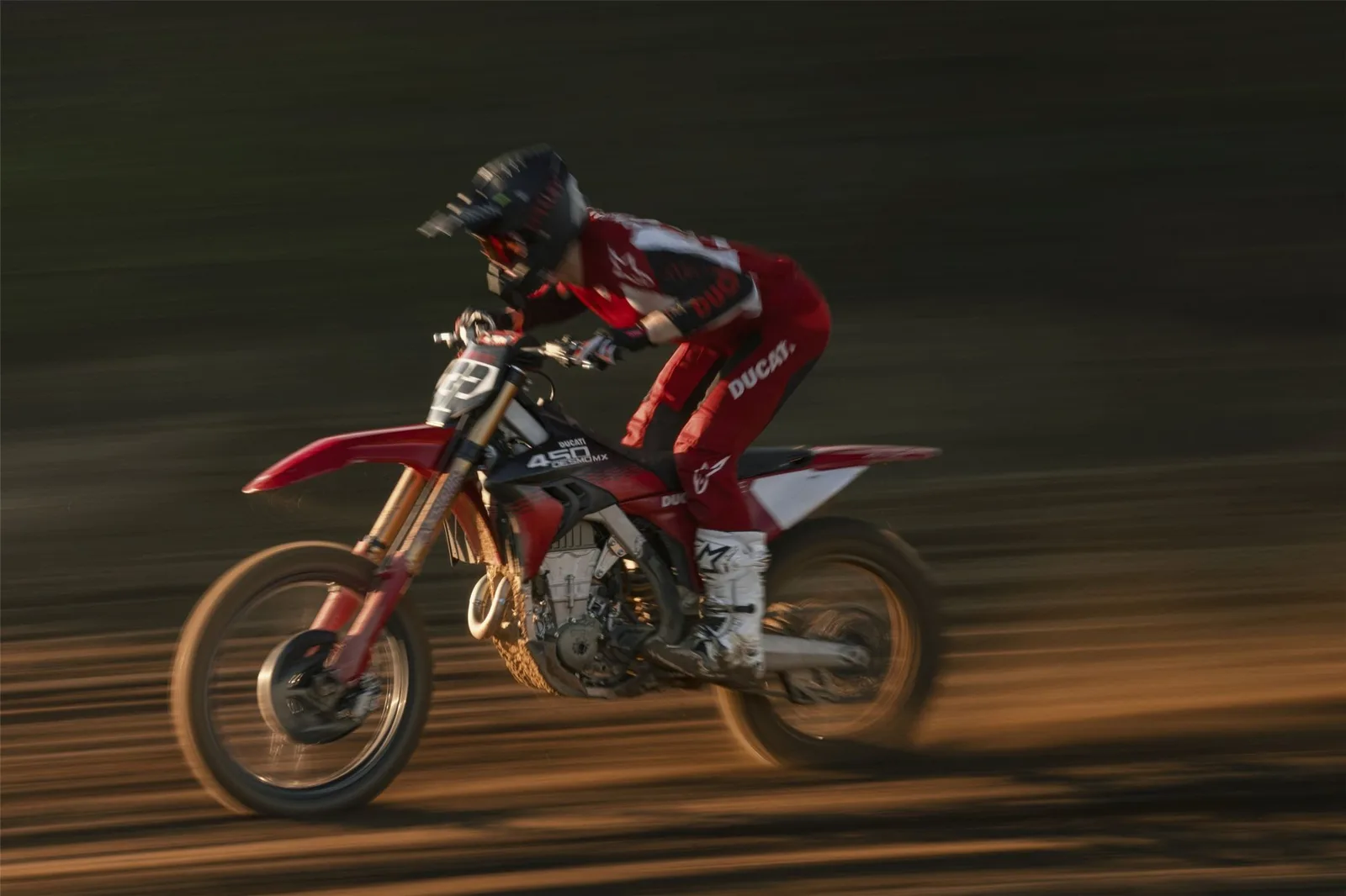 Ducati Desmo450 MX Factory
