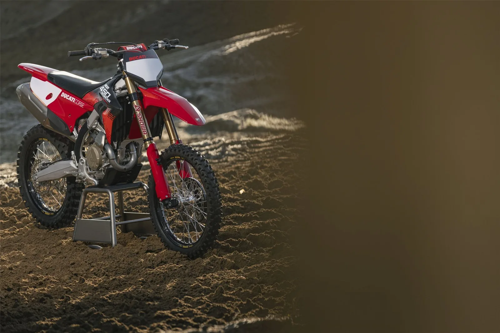 Ducati Desmo450 MX Factory