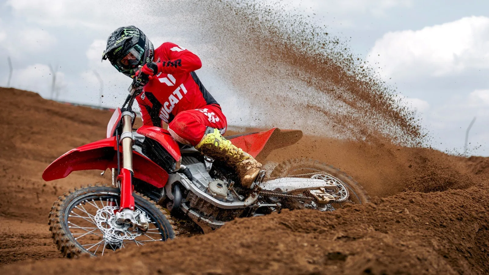 Ducati Desmo450 MX