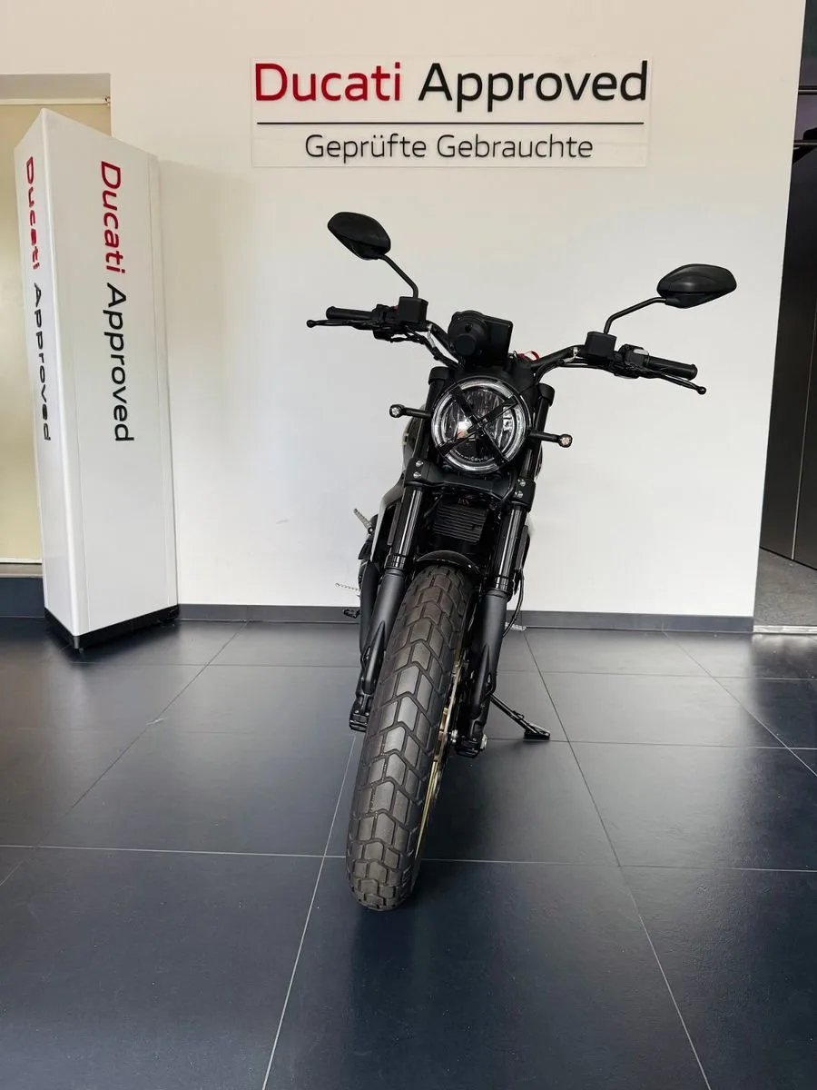 Ducati Scrambler Full Throttle