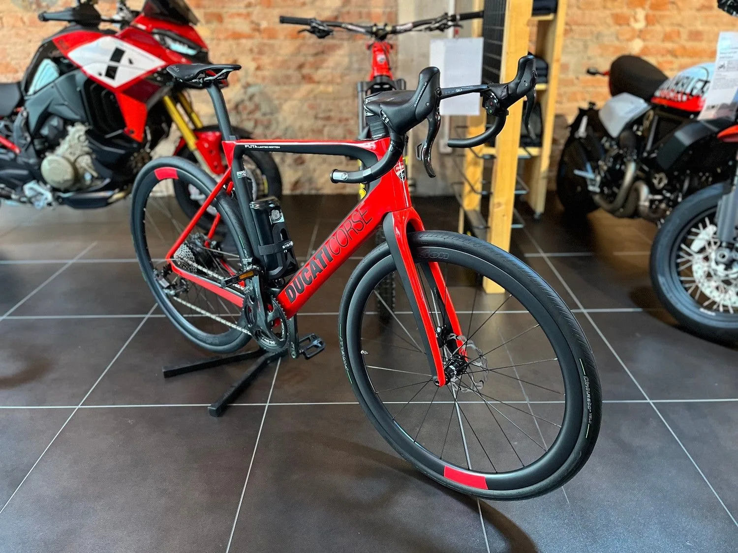Ducati Futa LIMITED Größe L Nr. 20/50