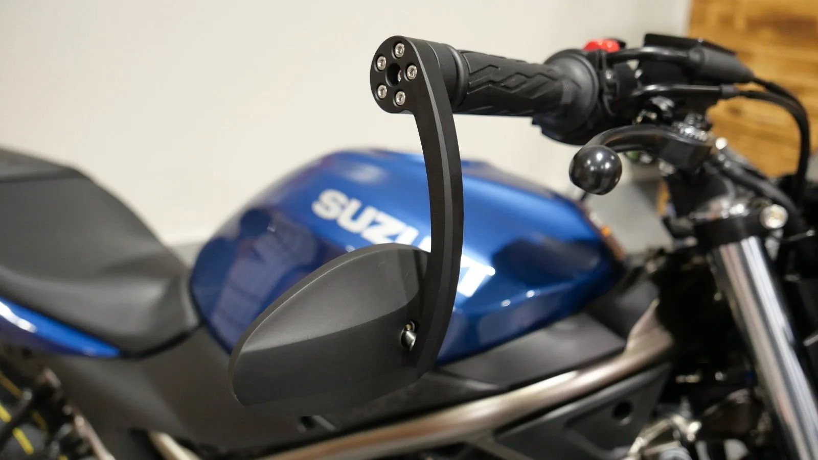 Suzuki SV650