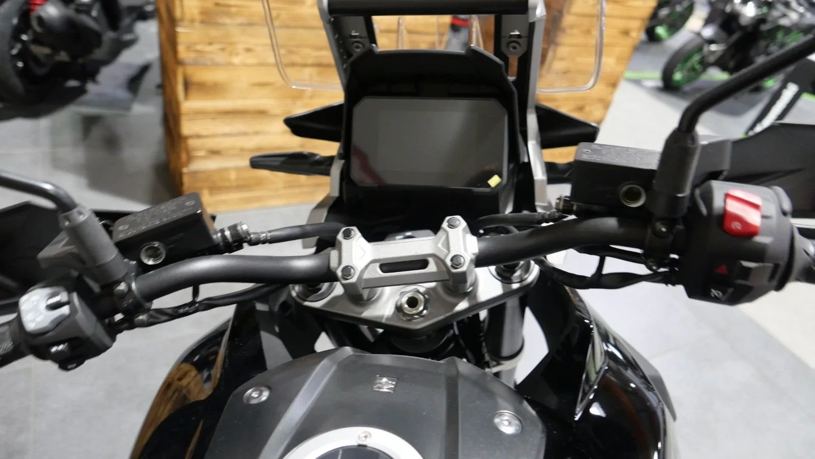 Suzuki V-Strom 1000 Touring