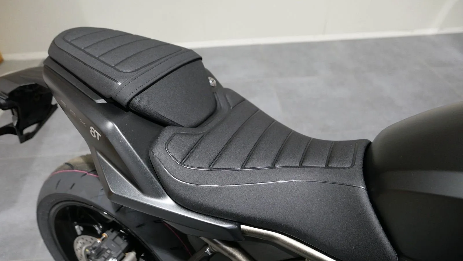 Suzuki GSX-8T