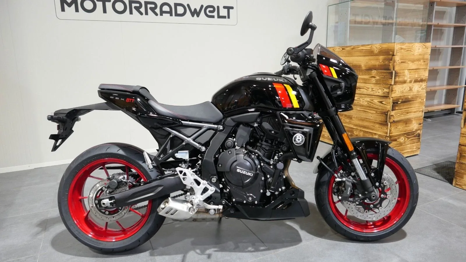 Suzuki GSX-8TT