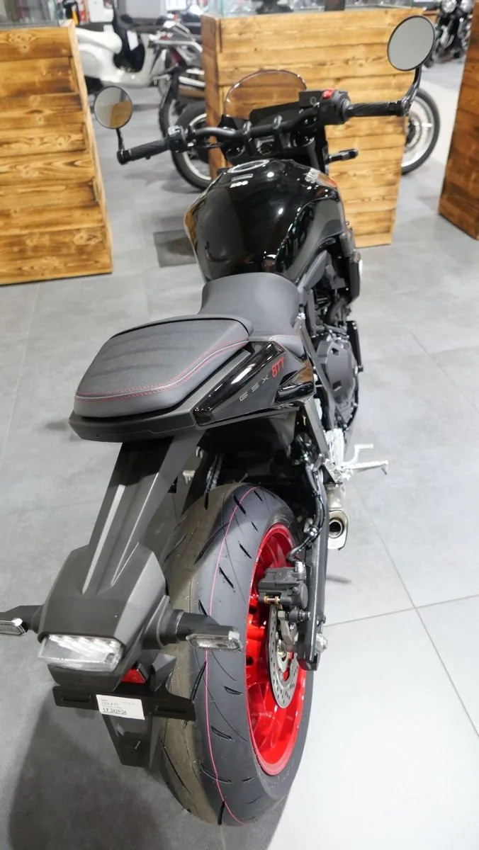 Suzuki GSX-8TT