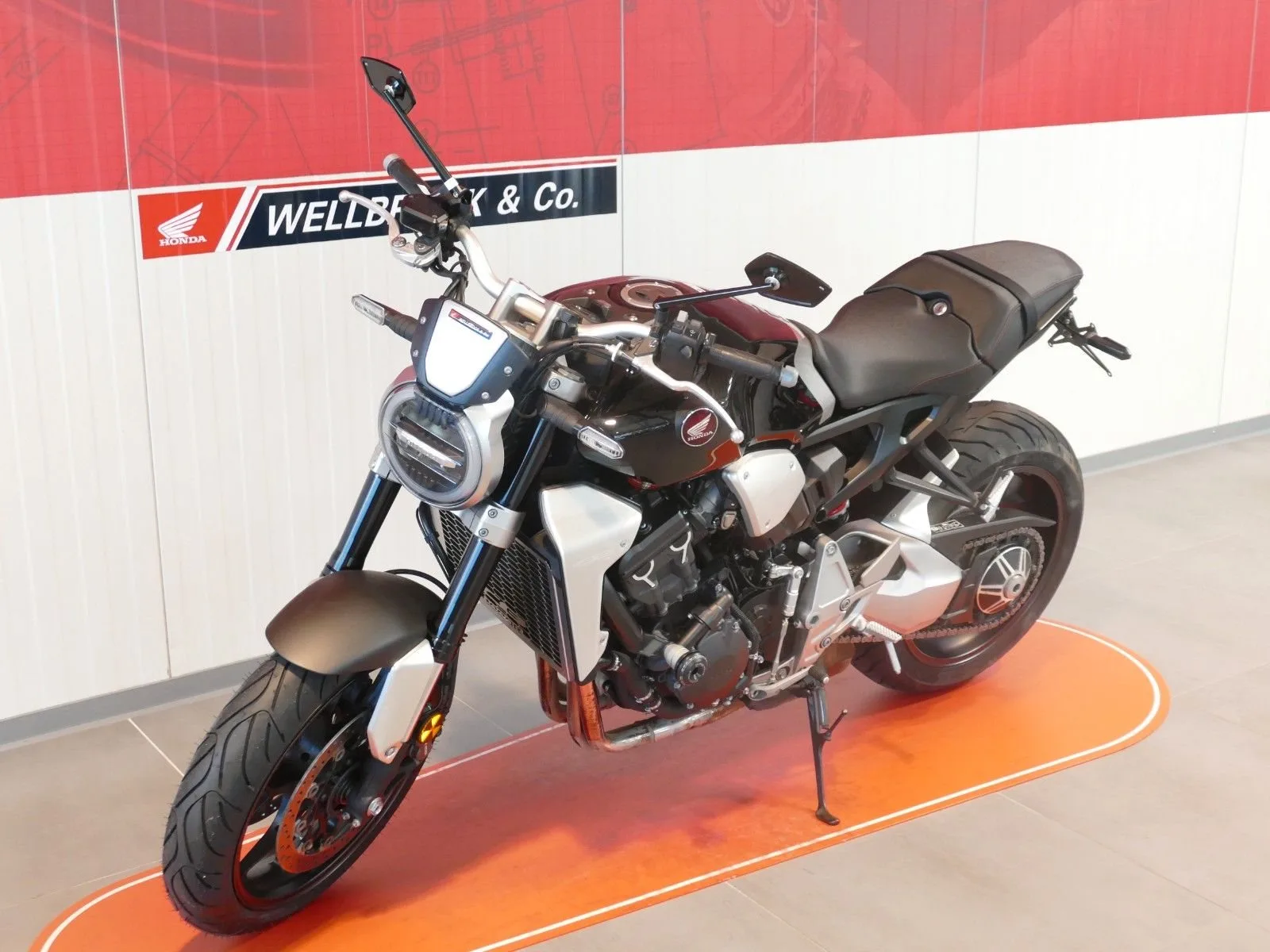 Honda CB1000R+