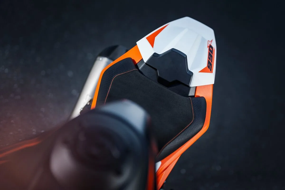 KTM 990 Duke R