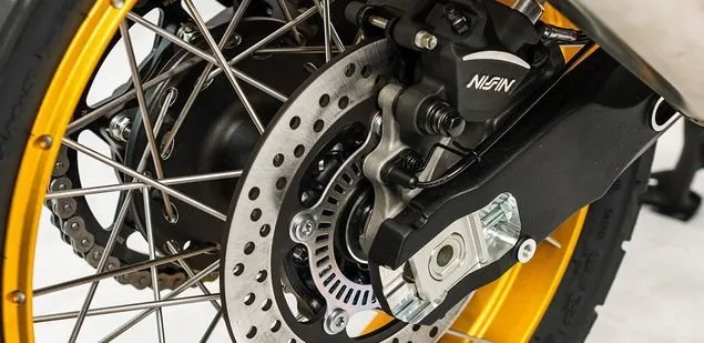 Voge DS800X Rally beide Farben auf Lager
