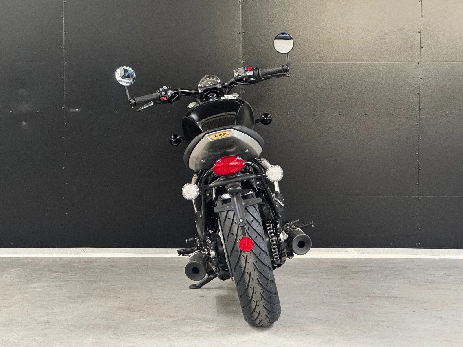 Triumph Bonneville Bobber