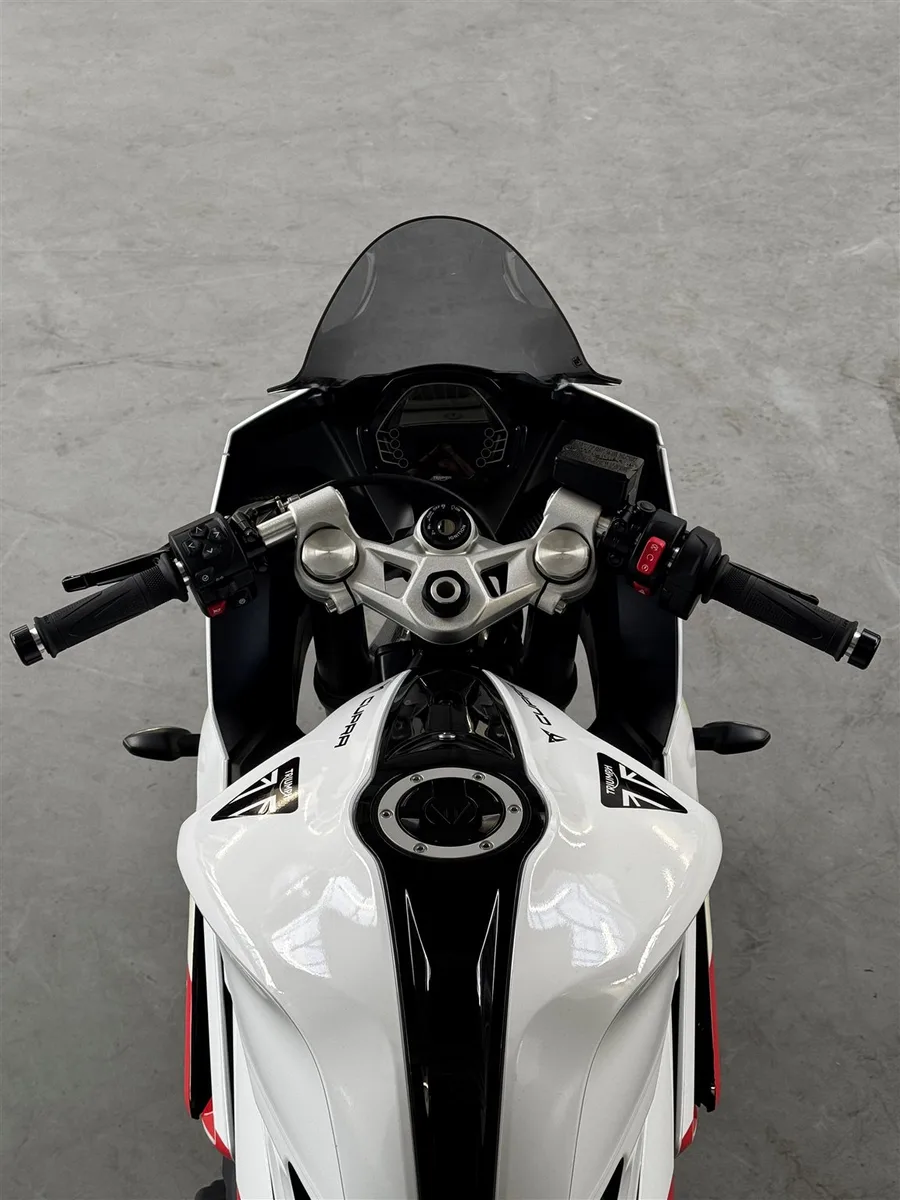 Triumph Daytona 660 D+S PERTAMINA EDITION
