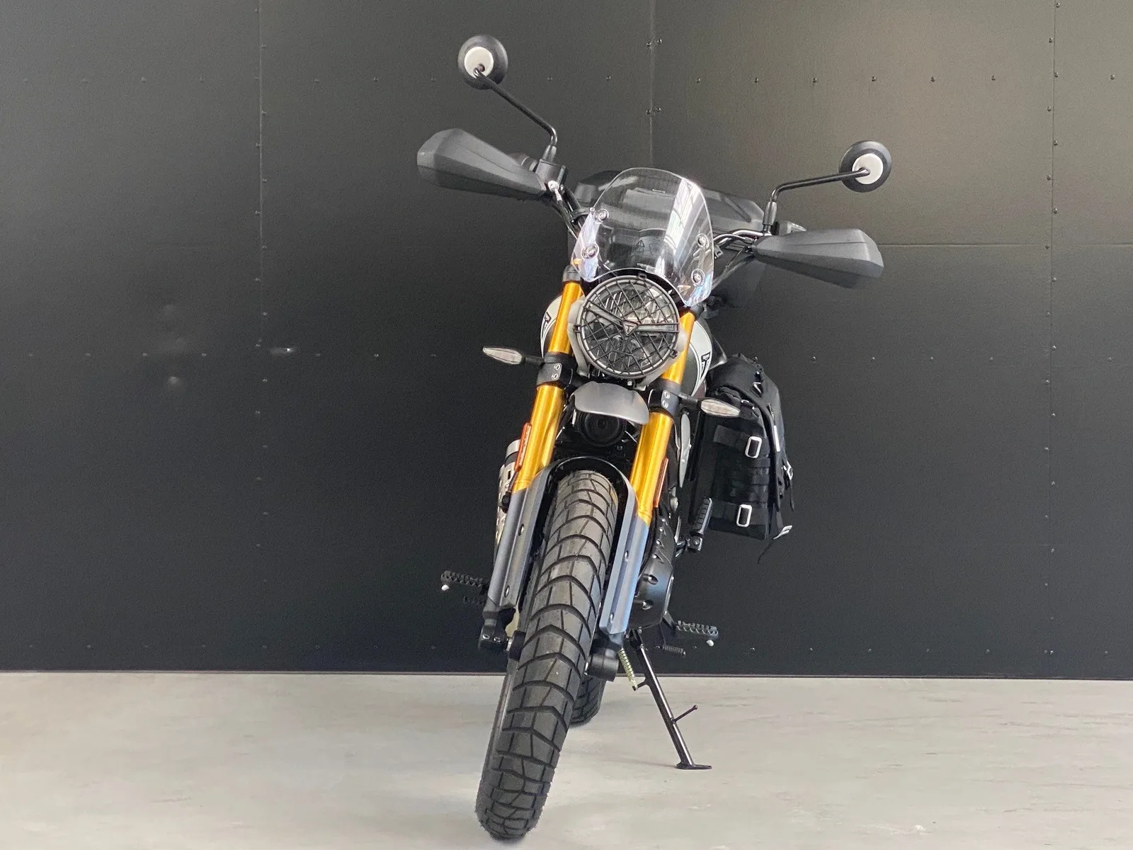 Triumph Scrambler 400 X