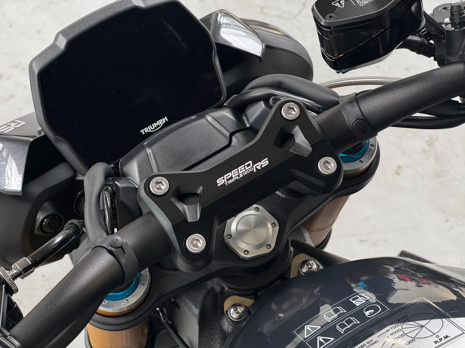 Triumph Speed Triple 1200 RS Granite / Diablo Red