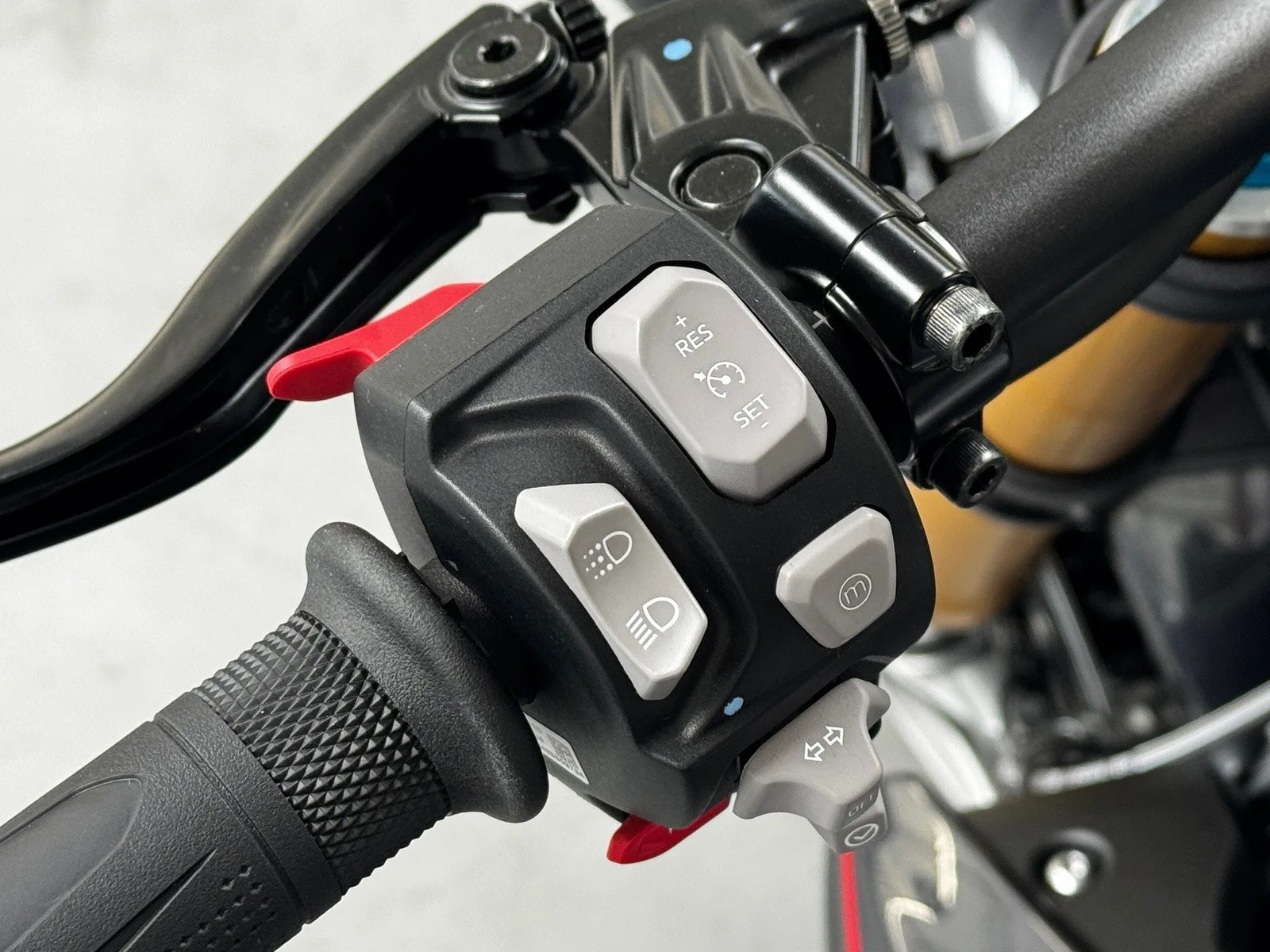 Triumph Speed Triple 1200 RS Granite / Diablo Red