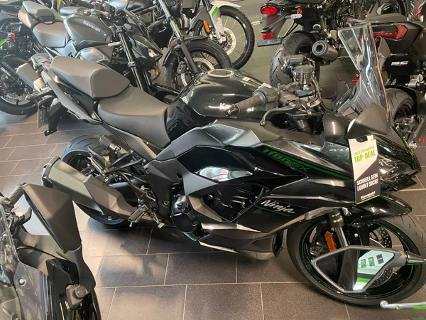 Kawasaki Ninja 1100SX