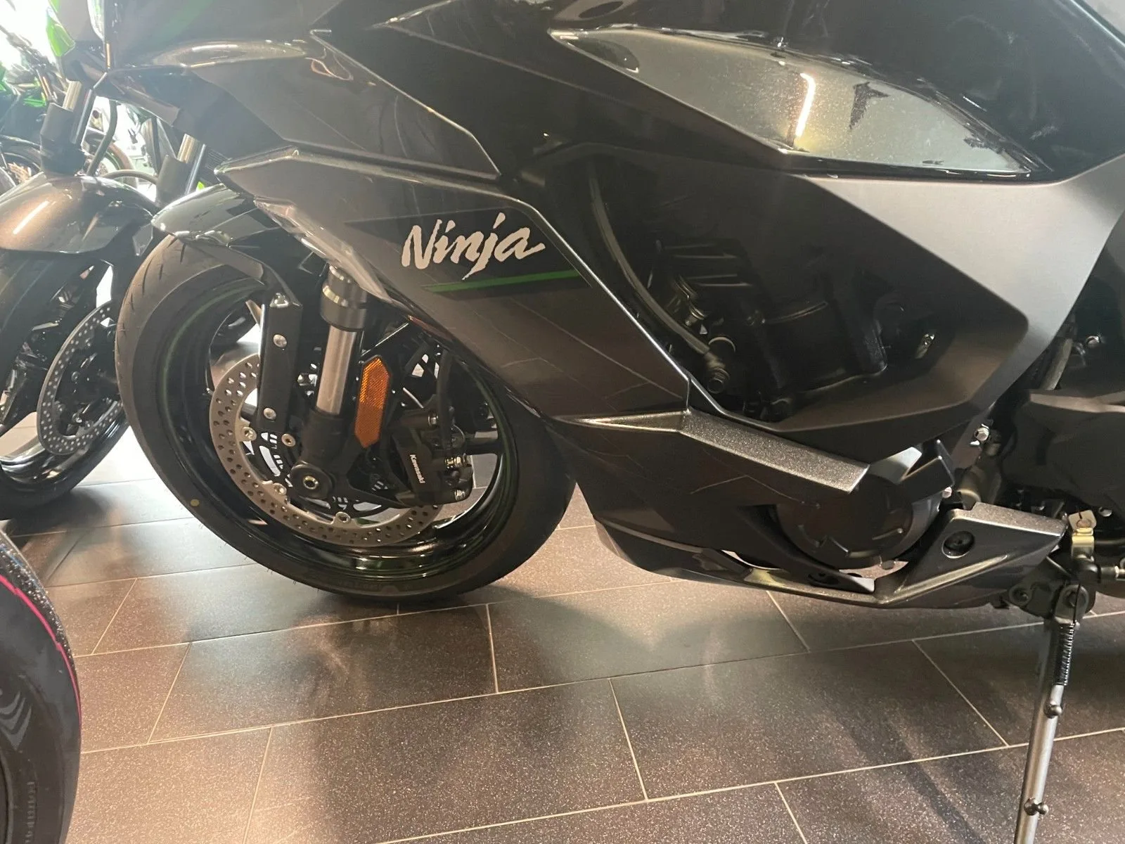 Kawasaki Ninja 1100SX