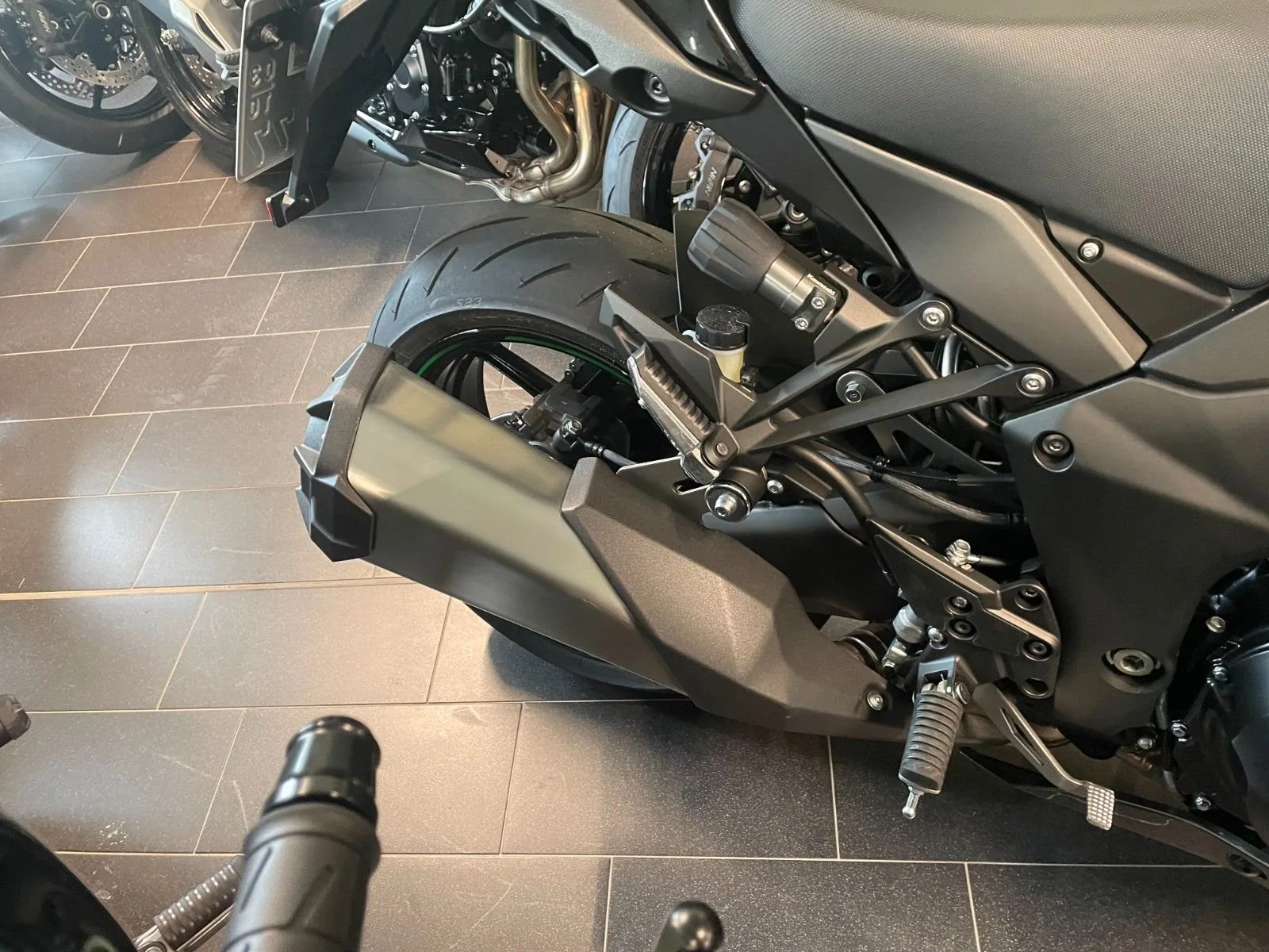 Kawasaki Ninja 1100SX