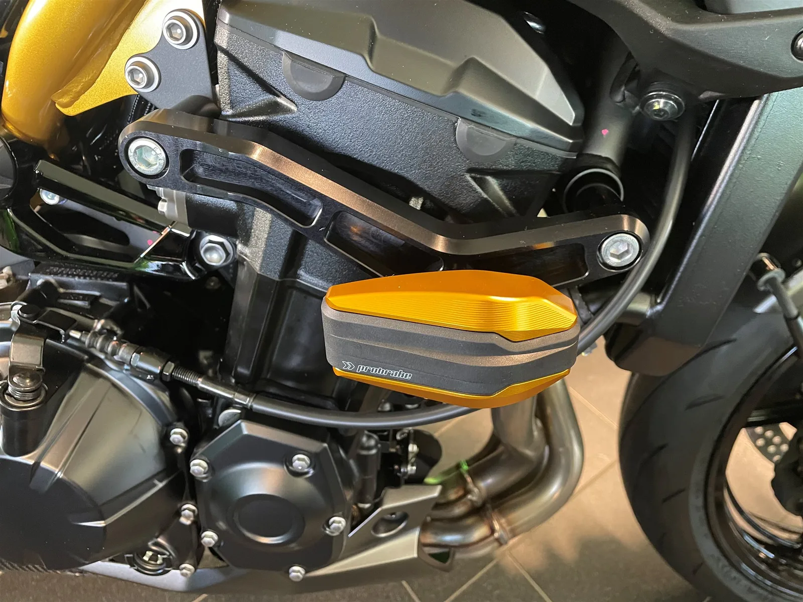 Kawasaki Z900
