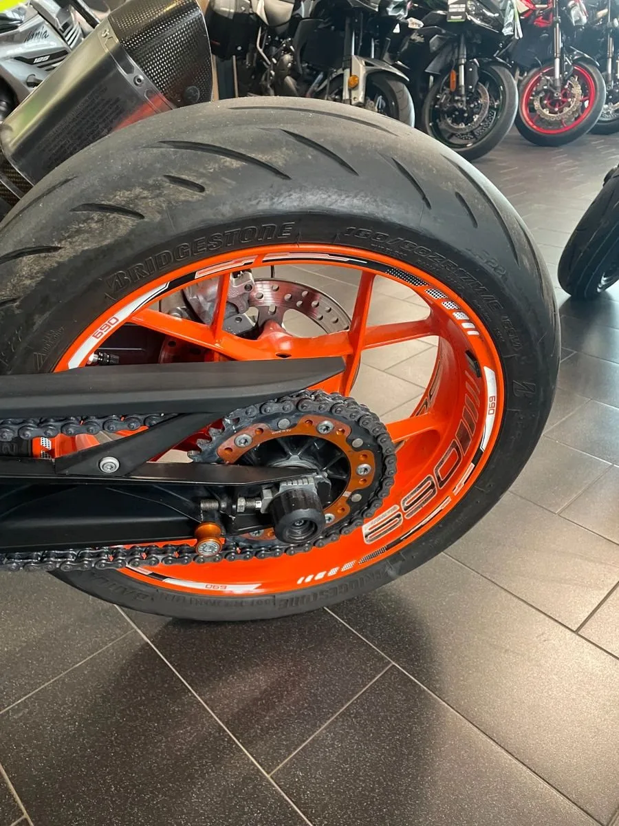 KTM 690 Duke