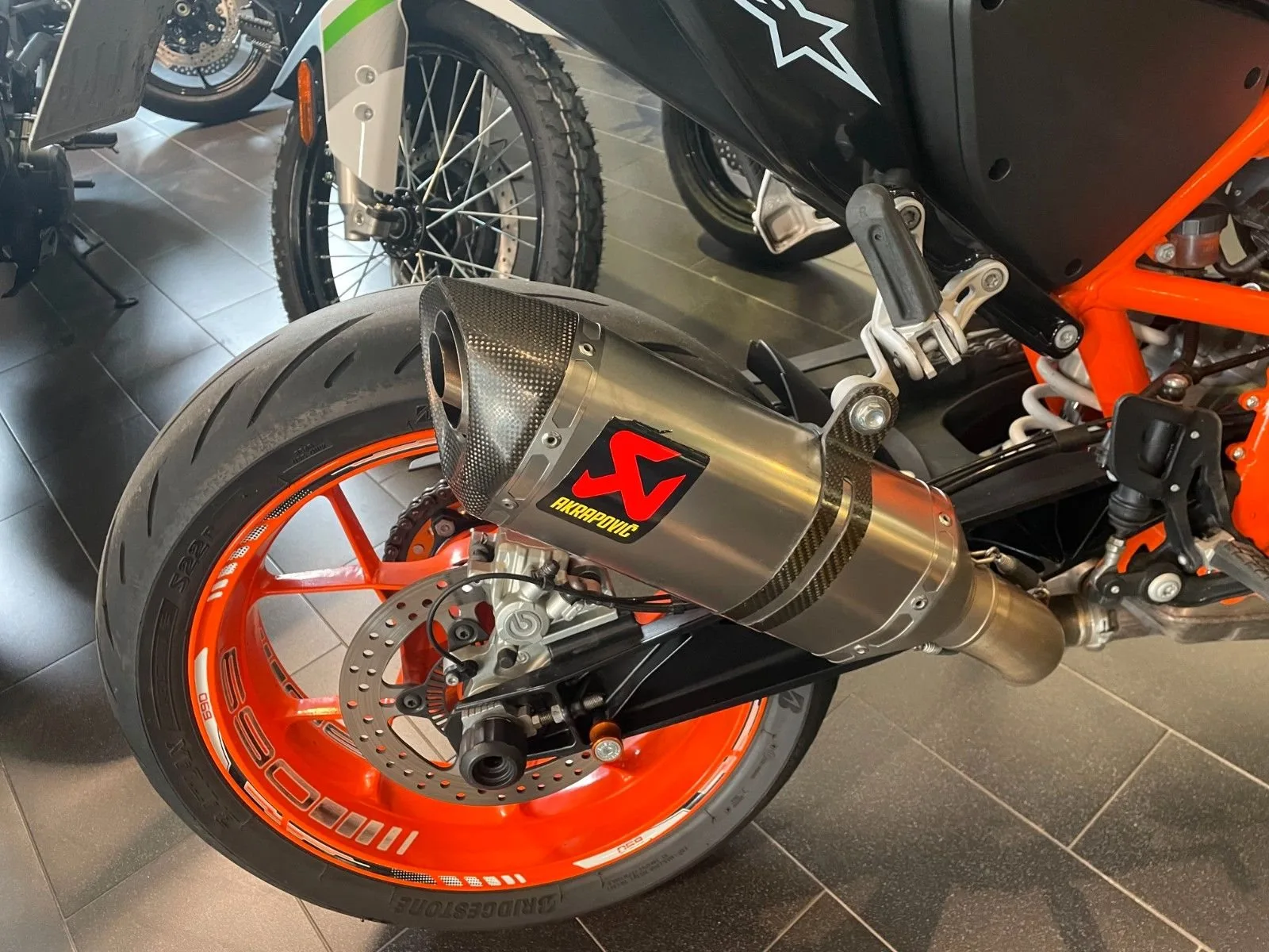 KTM 690 Duke